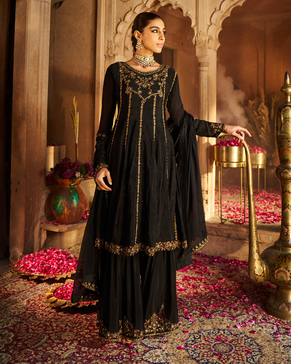 Ready to wear - Black U705